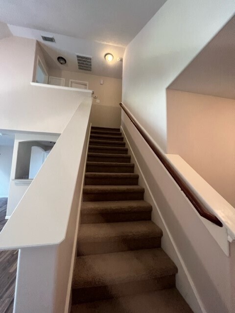 Building Photo - 6847 Arrow chase Ct