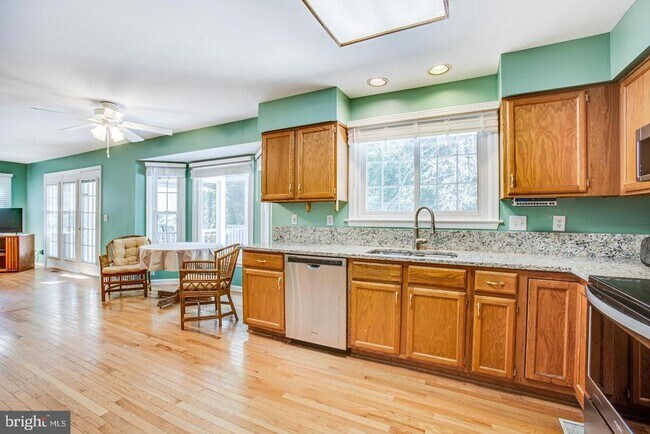 Building Photo - 201 Anchor Cove