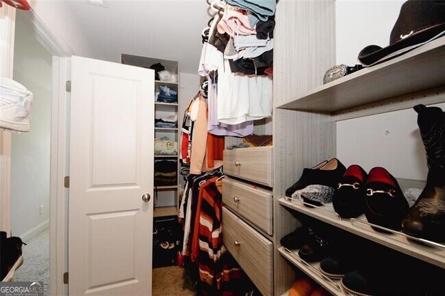 Building Photo - 10162 Benton Woods Dr