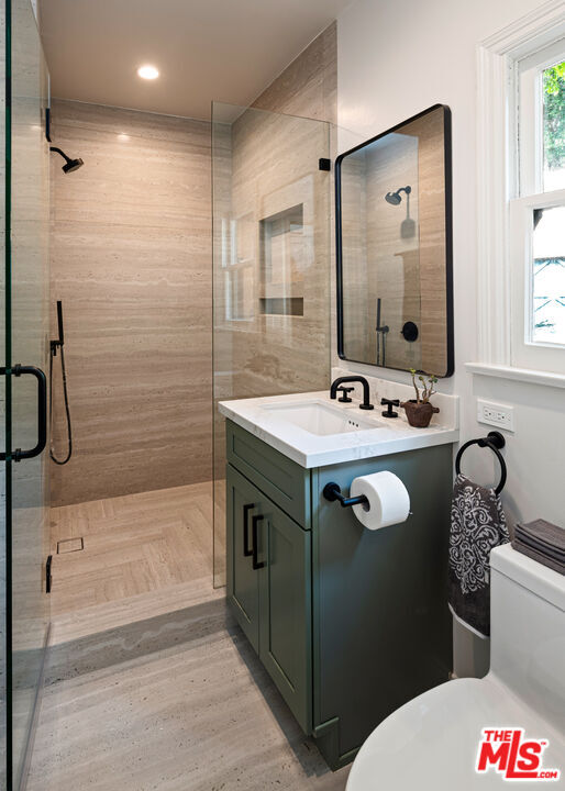 Building Photo - 1954 Hillcrest Rd