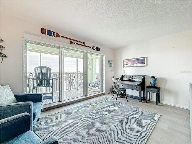 Building Photo - 400 64th Ave