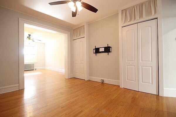 Building Photo - 164 5th St