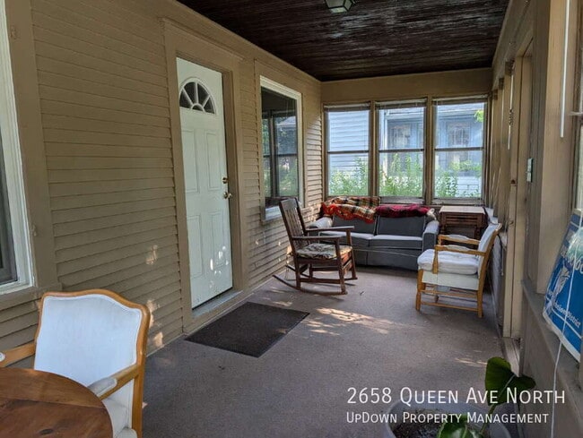 Building Photo - 2658 Queen Ave N