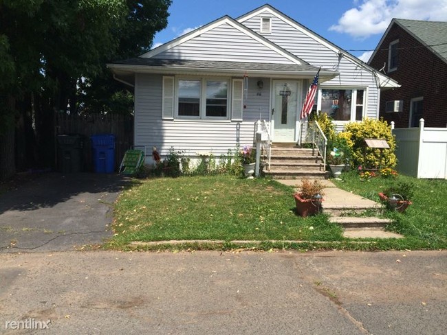 Primary Photo - 5 br, 2 bath House - 46 wright street