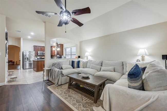 Building Photo - 8143 Guadalupe Rd