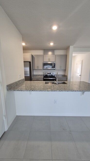 Building Photo - 2759 Raindrop Run St