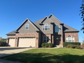 Building Photo - Luxurious 4-Bedroom Home in Fox Creek Subdivision!