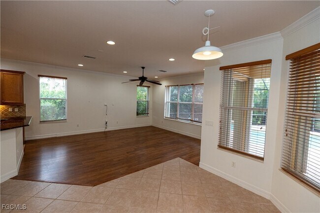 Building Photo - 10094 Mimosa Silk Dr