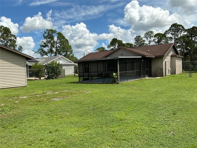 Building Photo - 1237 N Cranberry Blvd