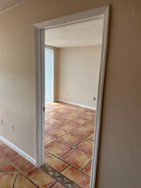 Building Photo - 1300 NE Miami Gardens Dr