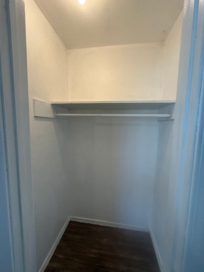 Building Photo - 301 N Louisiana St