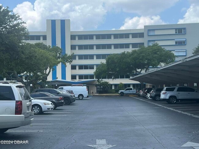 Building Photo - 1224 S Peninsula Dr