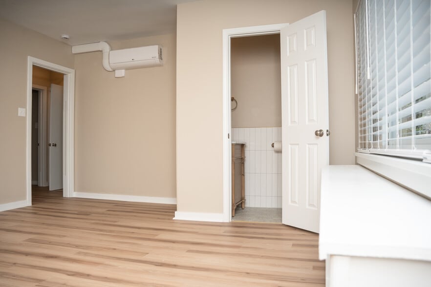 Building Photo - 101 41st St