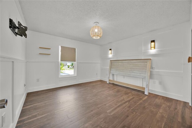 Building Photo - 408 Keswick Ave