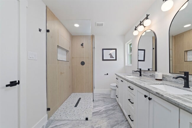 Building Photo - 9902 Hornpipe Ln