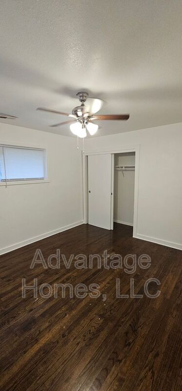 Building Photo - 11410 Palmer Ave