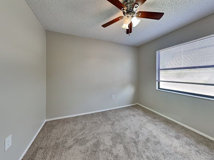 Building Photo - 1388 Bramblewood Dr