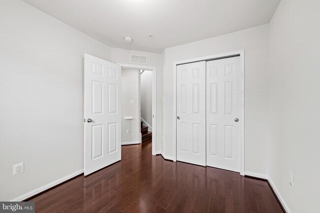 Building Photo - 7316 Elkridge Crossing Way