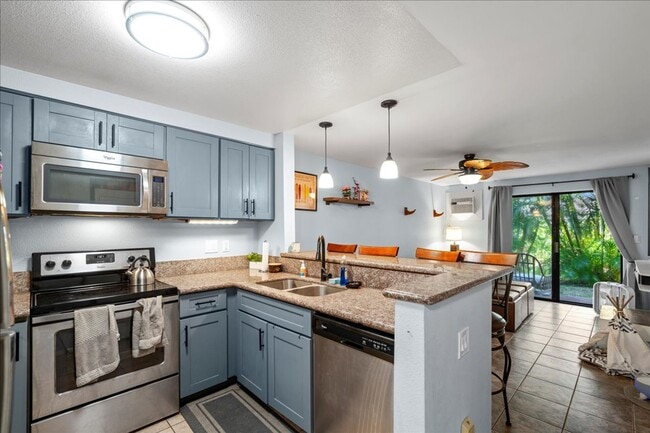Building Photo - 2br - Kihei Shores-Nice and Cool 2/2 Groun...