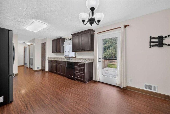 Building Photo - 1799 Jimmy Dodd Rd