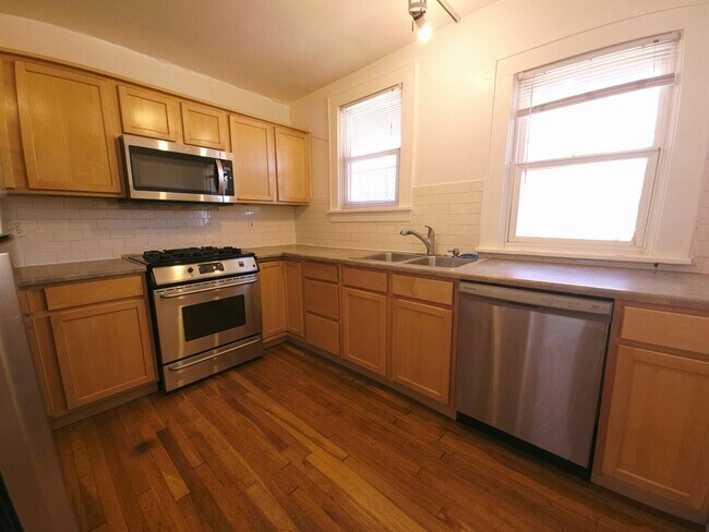 Building Photo - 440-442 Clarkson
