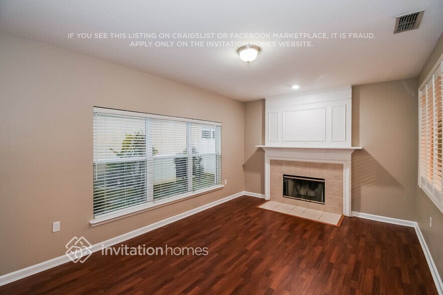Building Photo - 8568 Glenbury Ct N