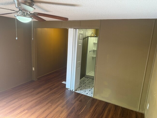 Building Photo - 428 15th St