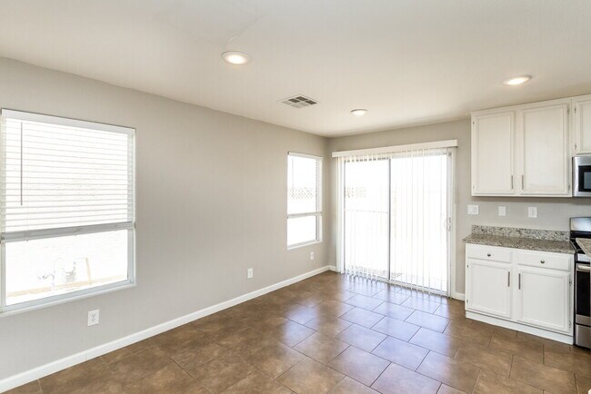 Building Photo - 12024 White Lilly St