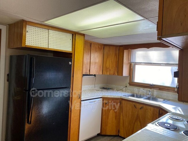 Building Photo - 217 Central Ave S