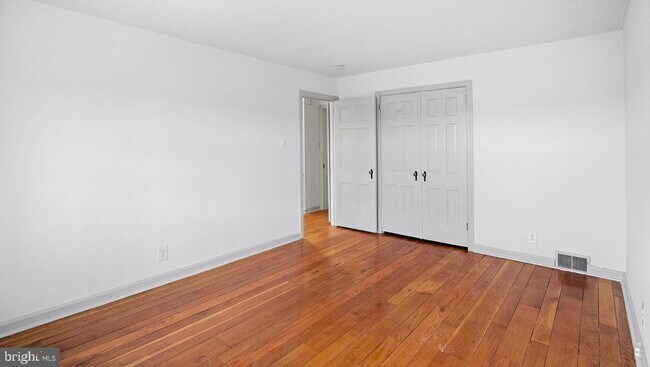 Building Photo - 2910 Woodpipe Ln