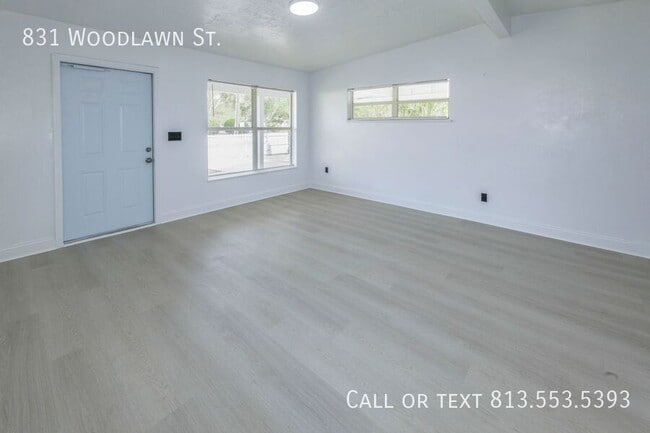 Building Photo - 831 Woodlawn St