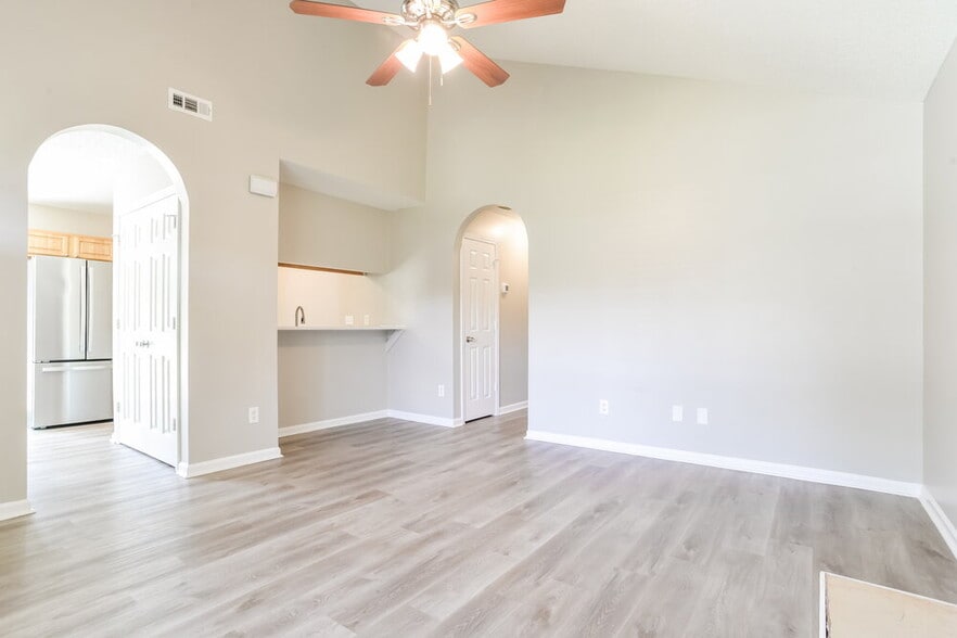 Building Photo - 4148 Canyon Creek Ln