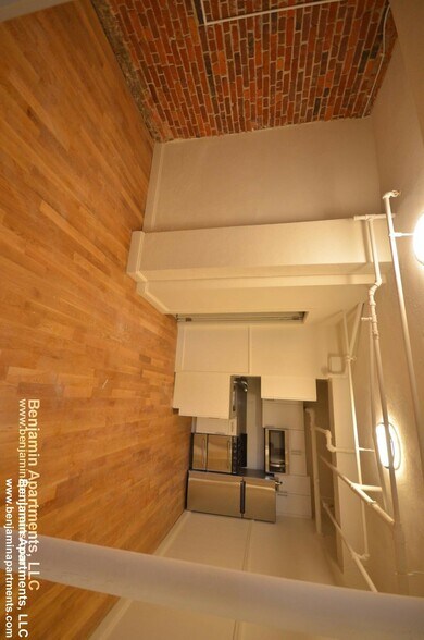 Building Photo - 1308 Commonwealth Ave