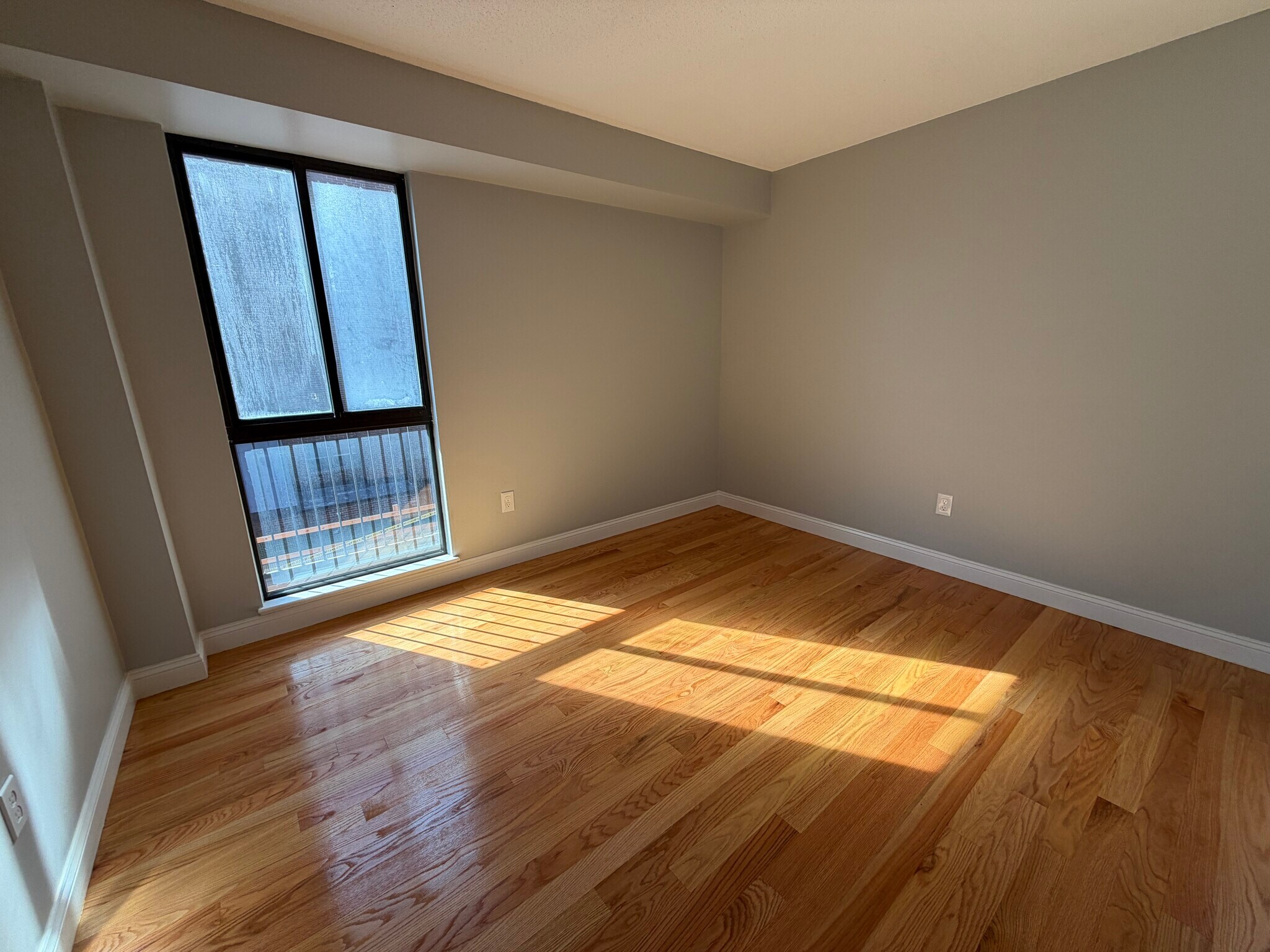 Building Photo - 1751 Beacon St