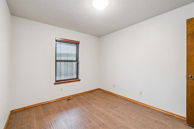 Building Photo - 11107 NW 110th St