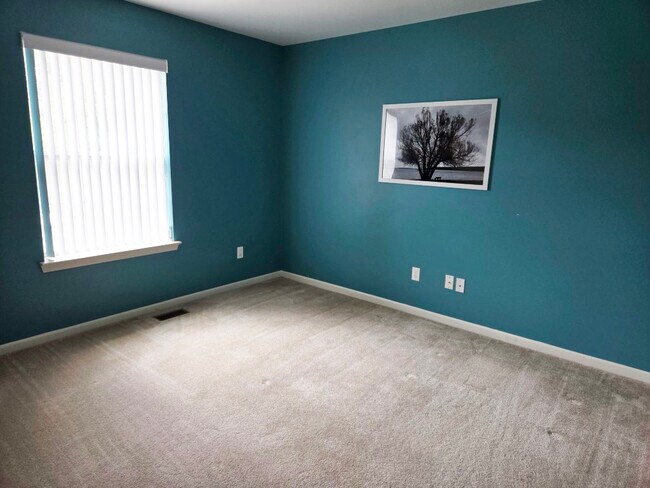 Building Photo - 29949 Fox Run Cir