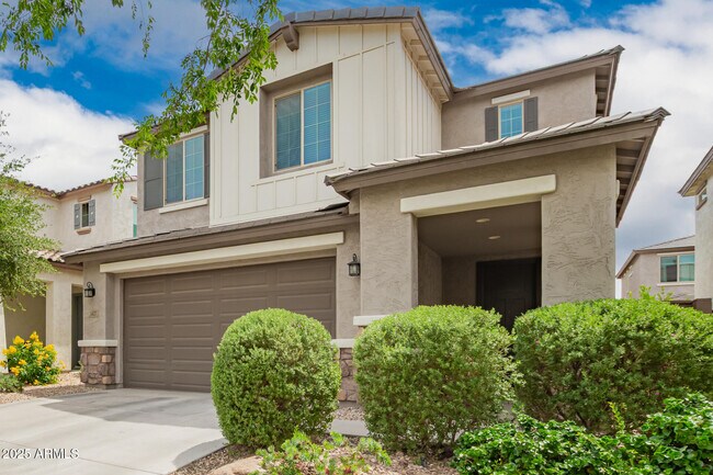 Building Photo - 5427 S Canyon Rim