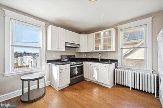 Building Photo - 272 Burmont Rd