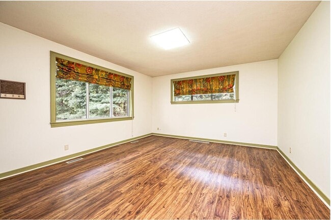 Building Photo - 153 Hillhaven Pl SE