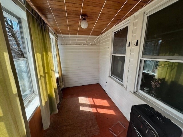 Building Photo - 68 Conz St