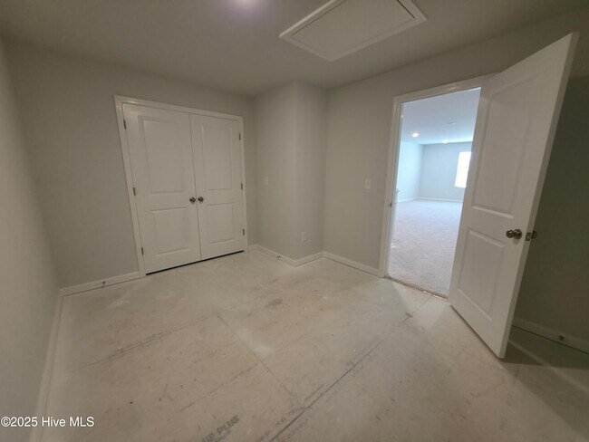 Building Photo - 344 Eagle Claw Dr
