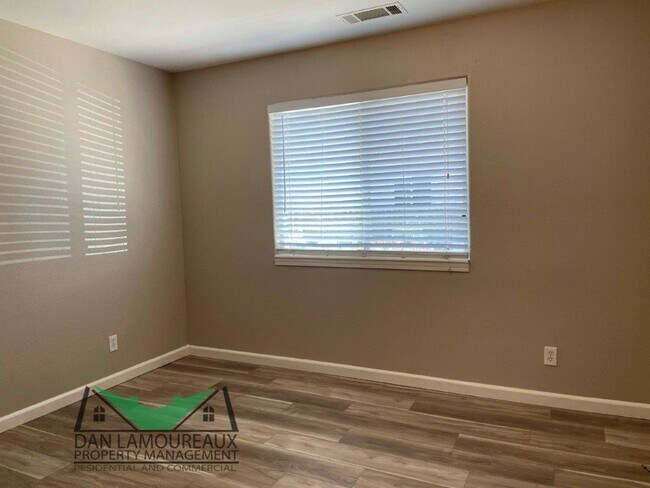 Building Photo - Freeman Street Duplex