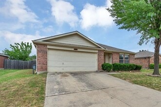 Building Photo - 2305 Tisbury Way