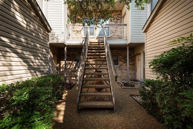 Building Photo - 7340 Skillman St