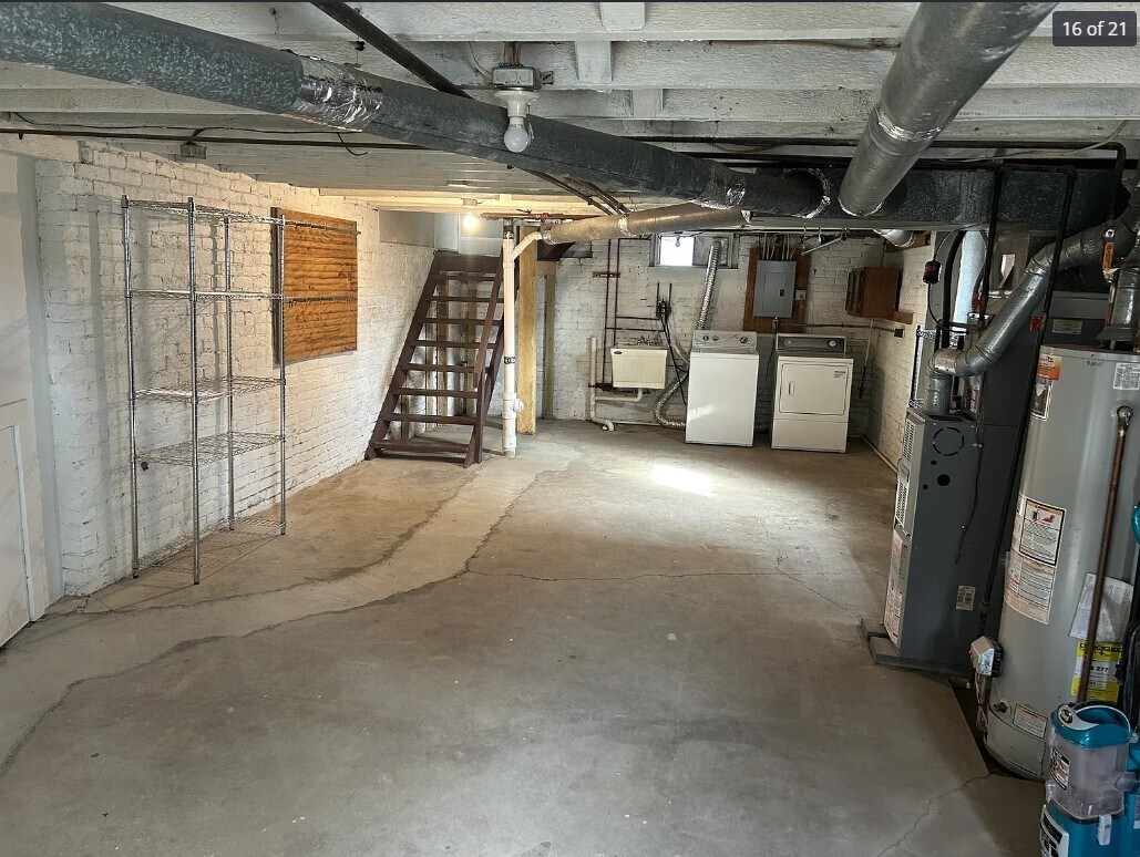 Building Photo - 1773 W 47th St