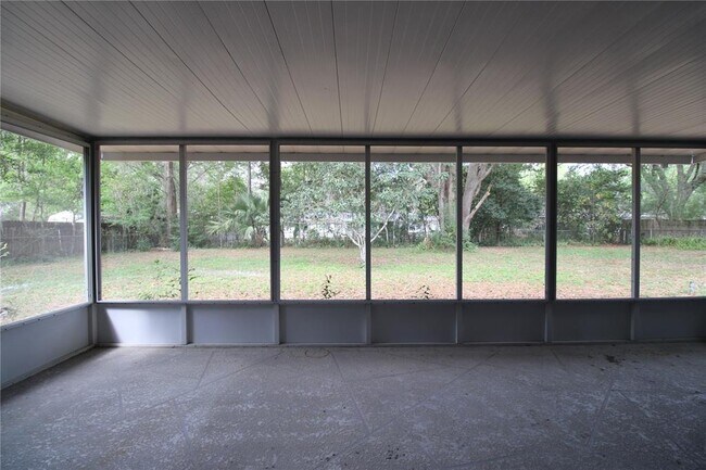 Building Photo - 4628 NW 40th Terrace