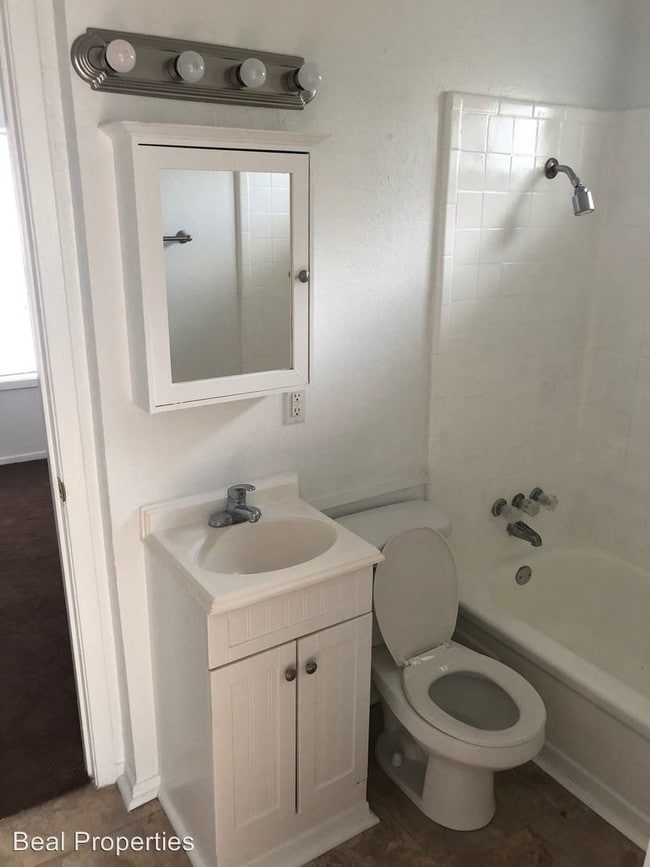 Building Photo - 2 br, 1 bath House - 1520 Broadmoor B