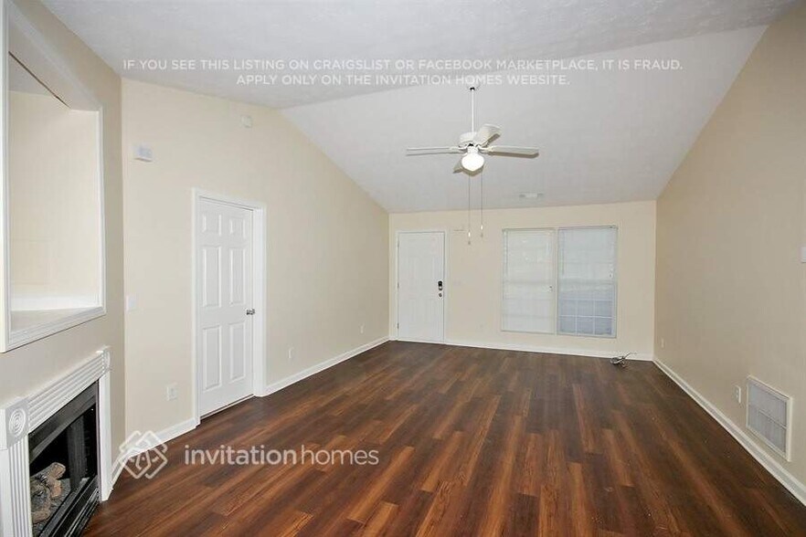 Building Photo - 10 Raven Ct
