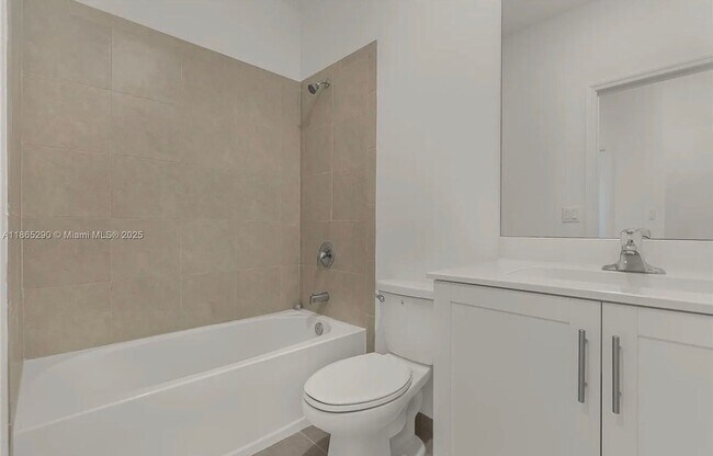 Building Photo - Stunning 3BR House in Homestead