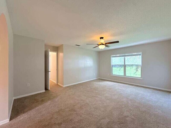 Building Photo - 13046 Waterbourne Dr